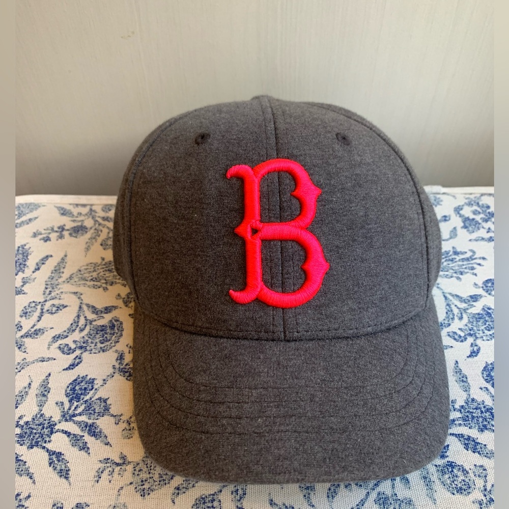 Boston Red Sox Grey/Pink Cap